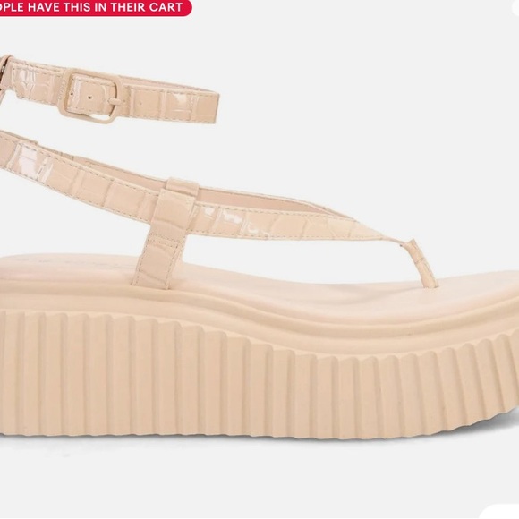 Circus by Sam Elderman 8 cream colored platform ankle strap song - Picture 3 of 4